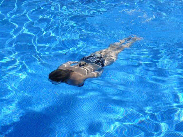 Blueseventy ou Finis : choisir une combinaison de nage