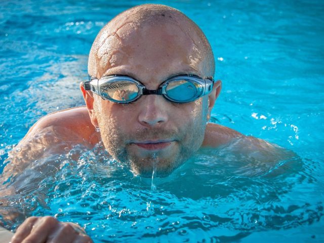Avis Zoggs lunettes et maillots pour natation récréative